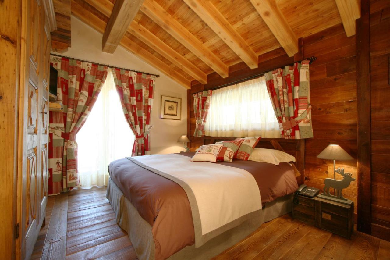 Hotel Letterario Locanda Collomb Ла-Тюйль Номер фото